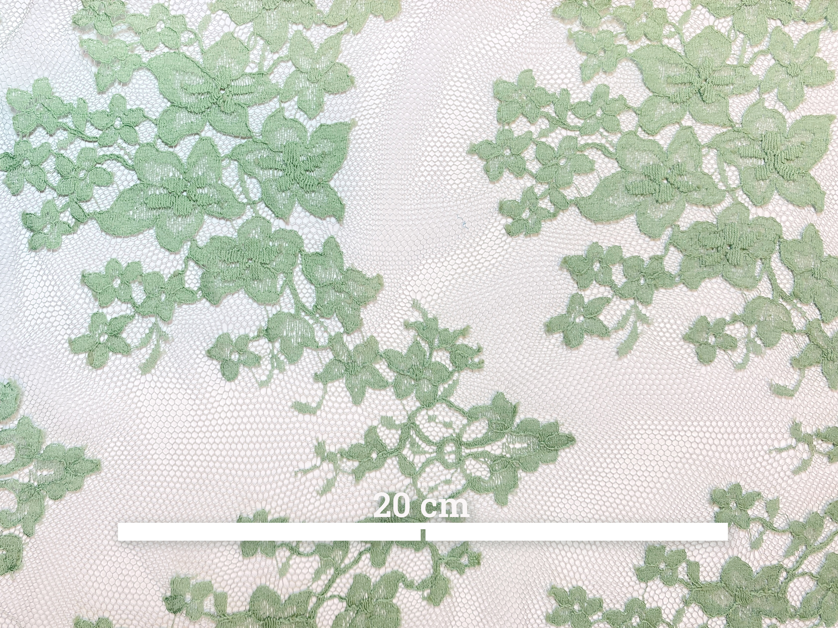 Tüllspitze jadegrün