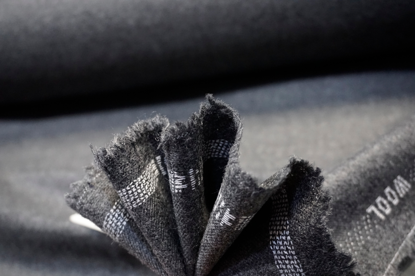 Feingabardine - steingrau