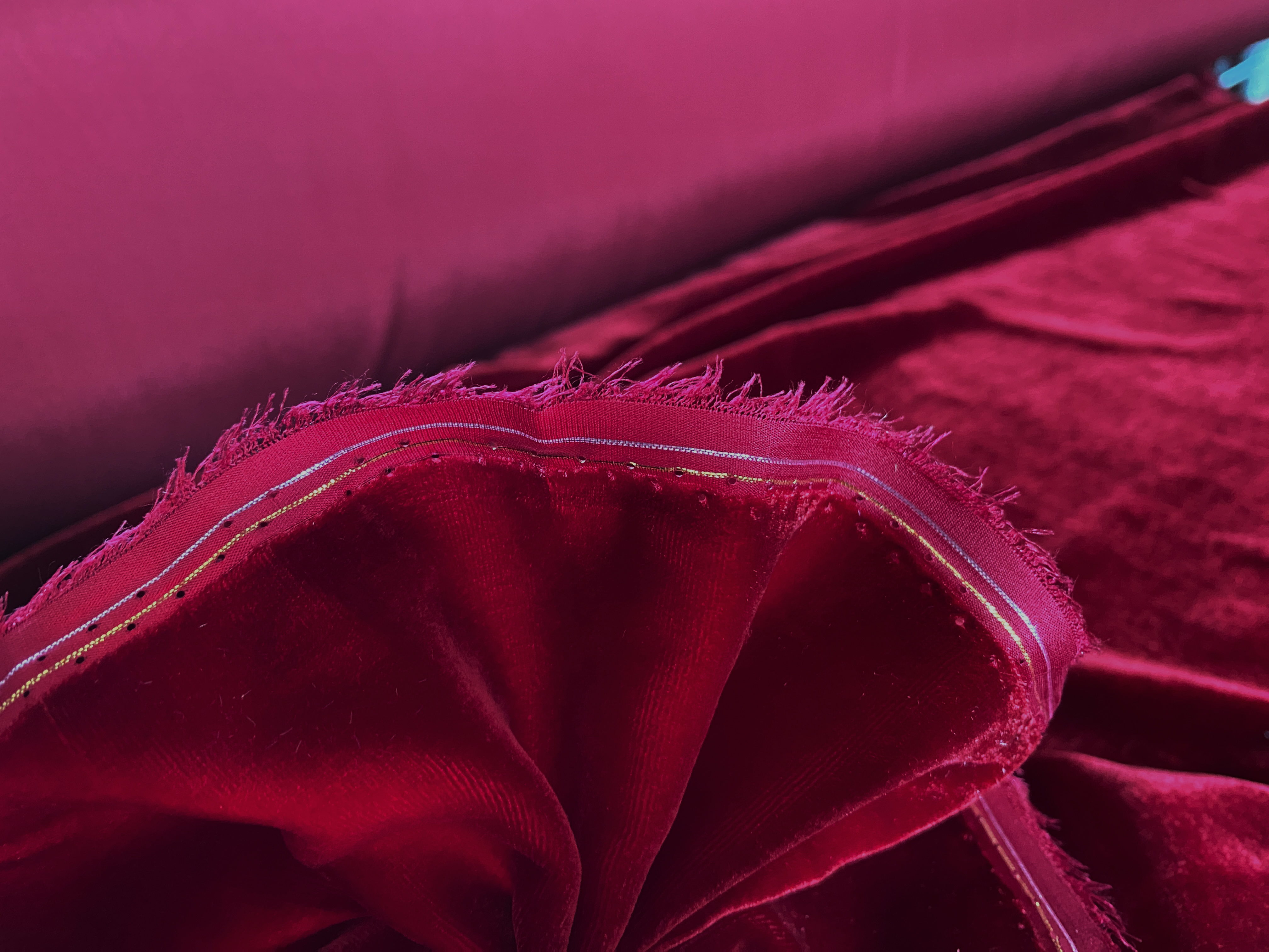 Seidensamt kirschrot