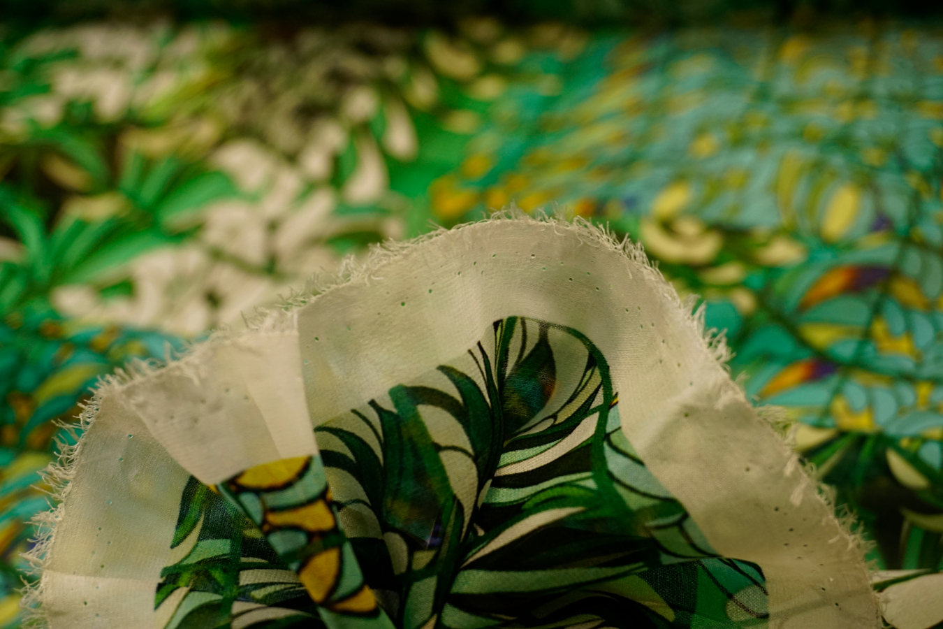 Seidencrêpe - Blätter mit Gitter