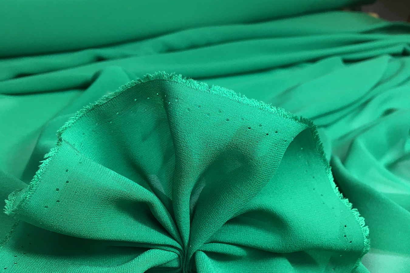Seidengeorgette - smaragdgrün
