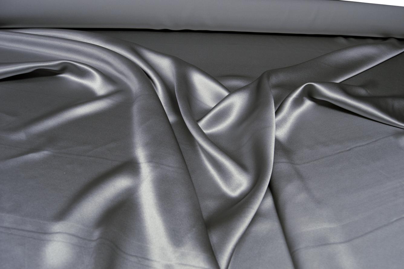 Schwerer Seidensatin - silbergrau