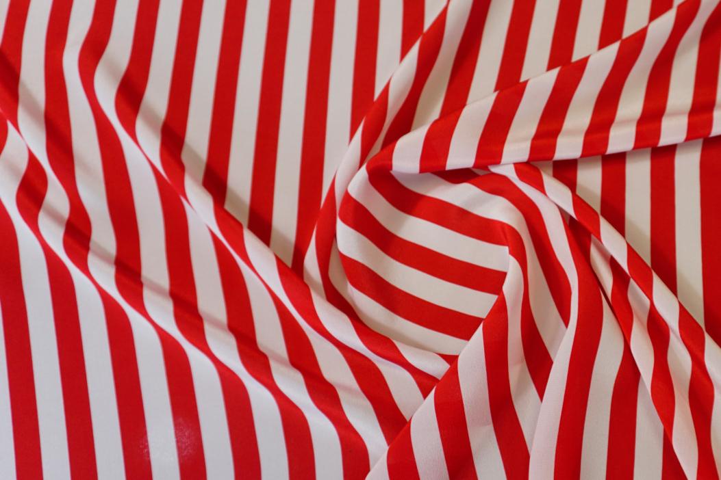 Seidencrêpe - rot gestreift