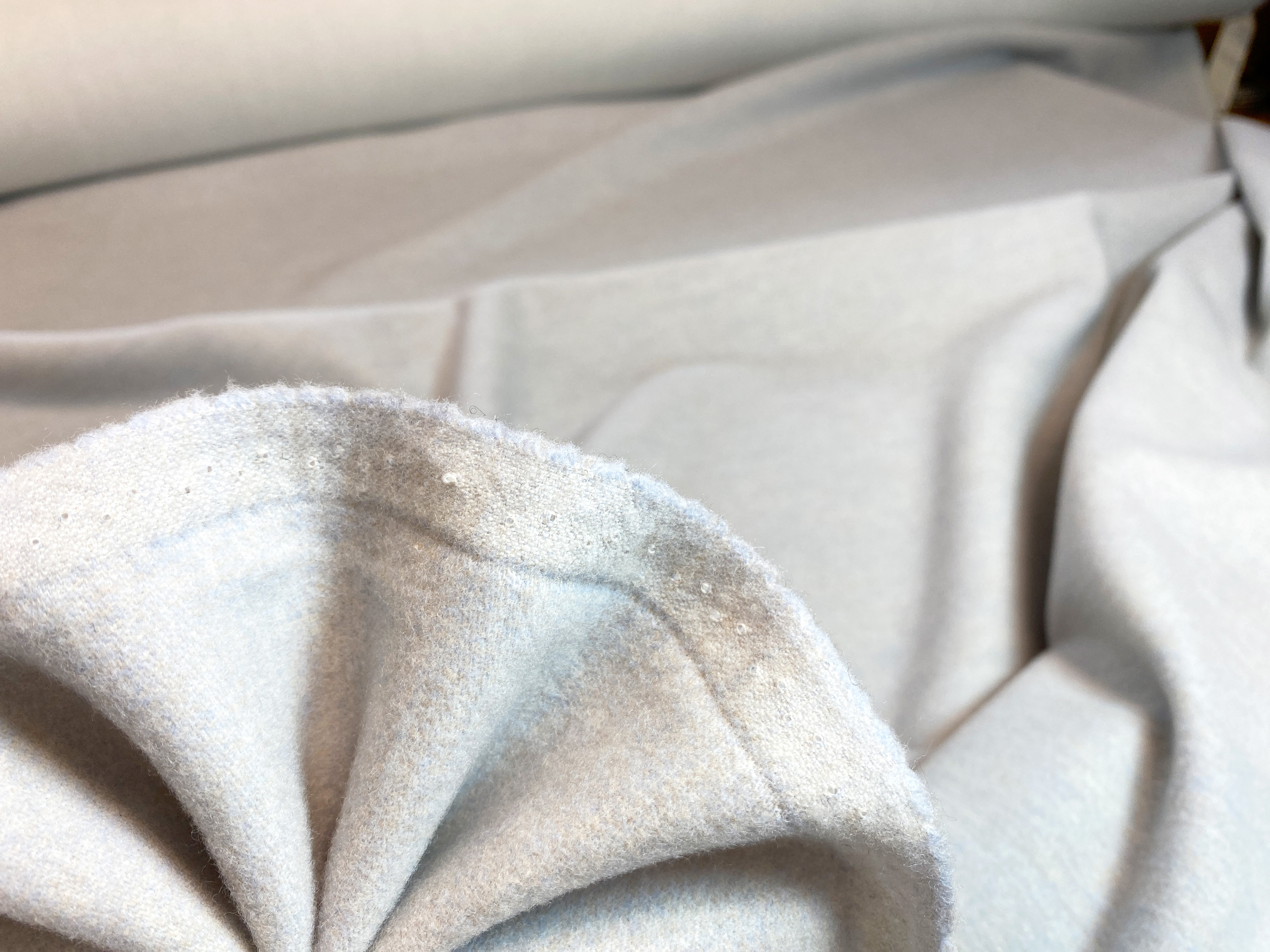 Kaschmirmischung zart grau