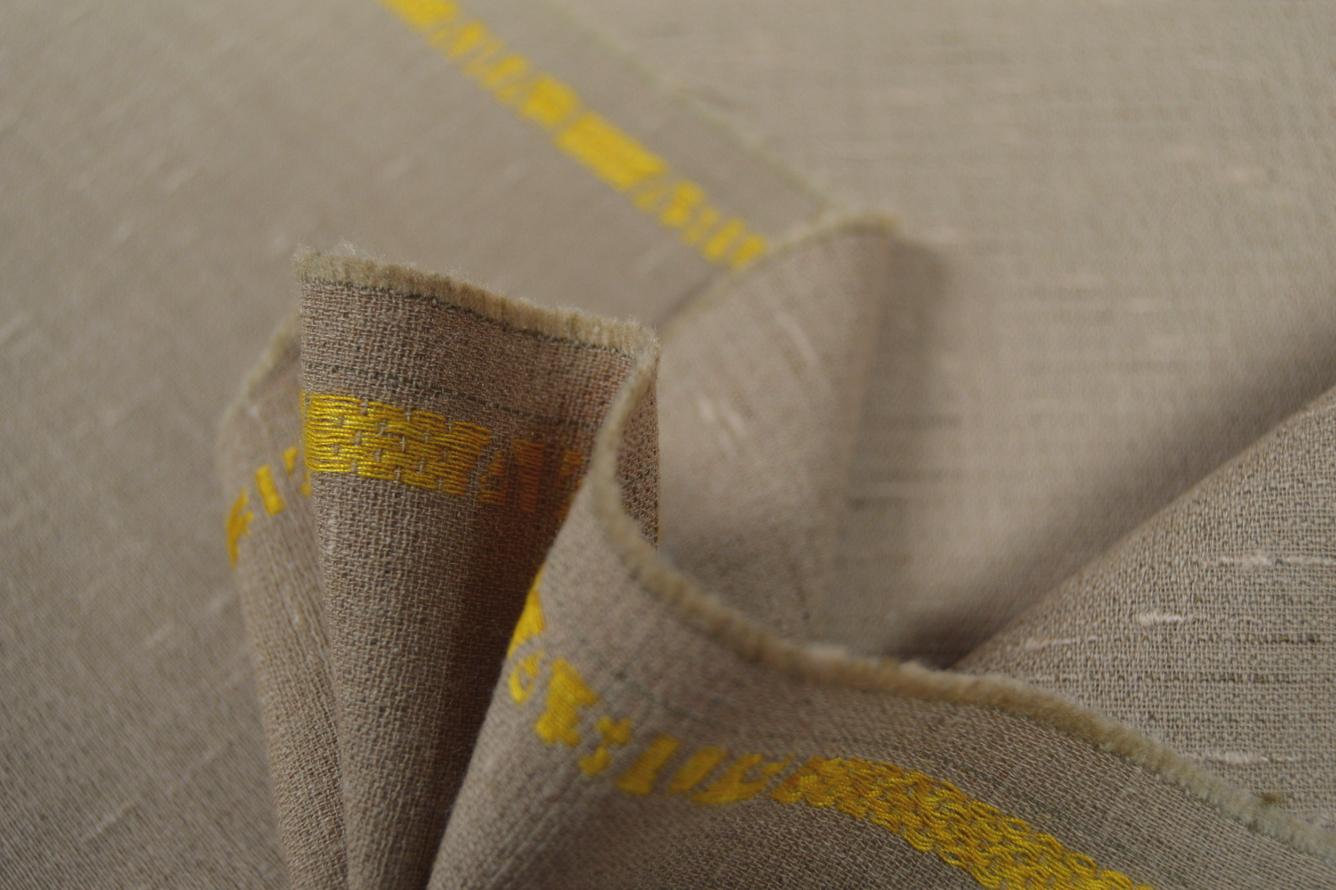 strukturierte Schurwolle - kamelfarben