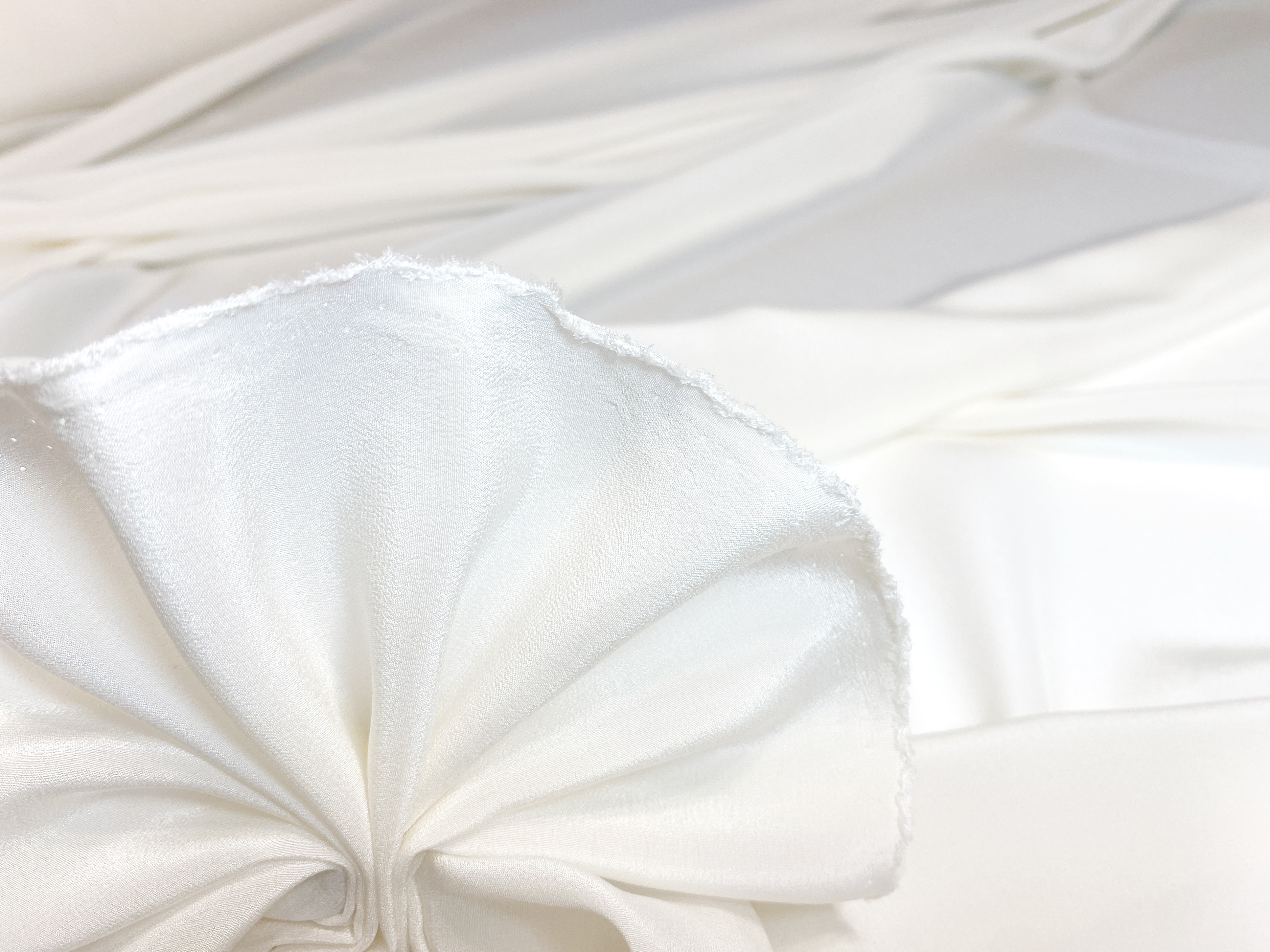 feiner Crepe ecru