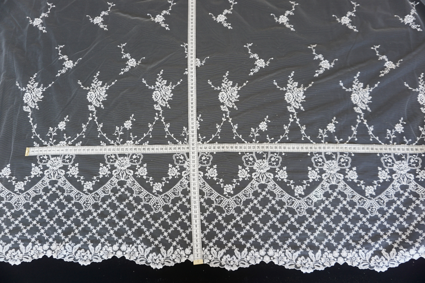 Französische Spitze - Blütenranken