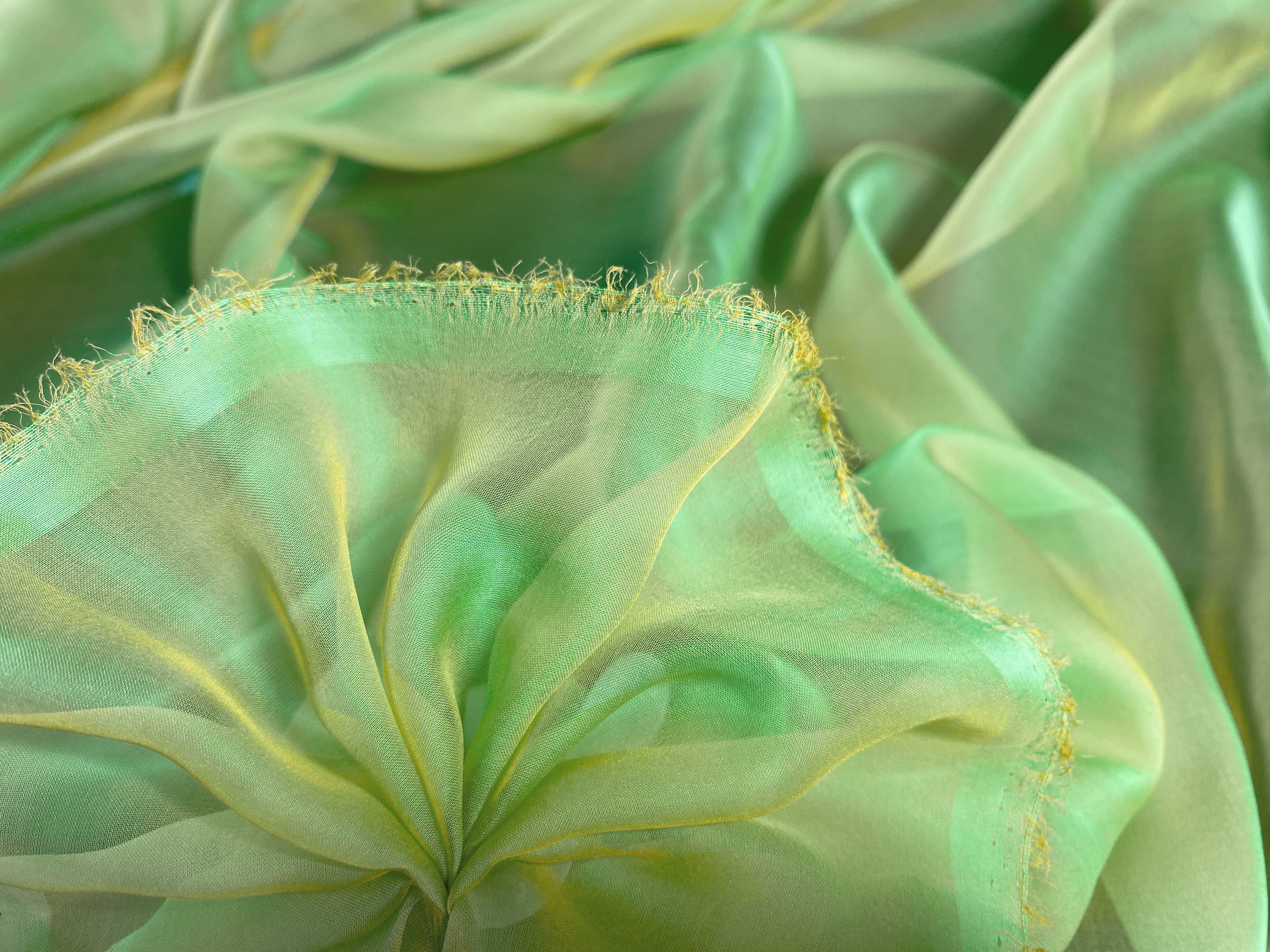 Changierender Chiffon grün-mint