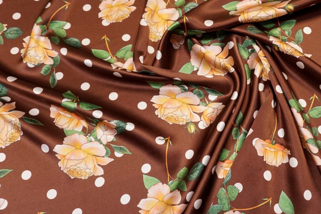 Seidensatin - polka dots mit Rosen