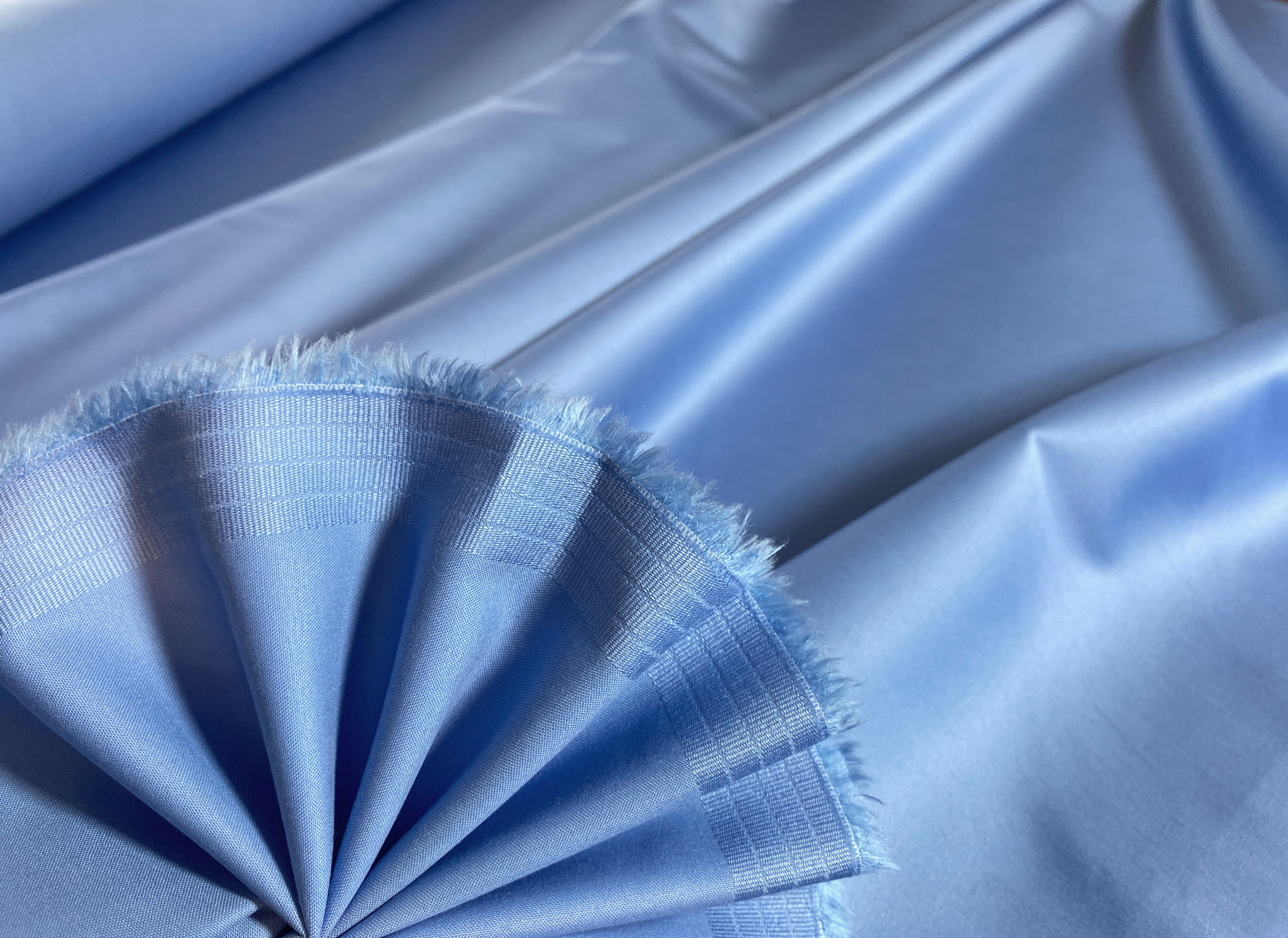 Baumwollsatin hellblau