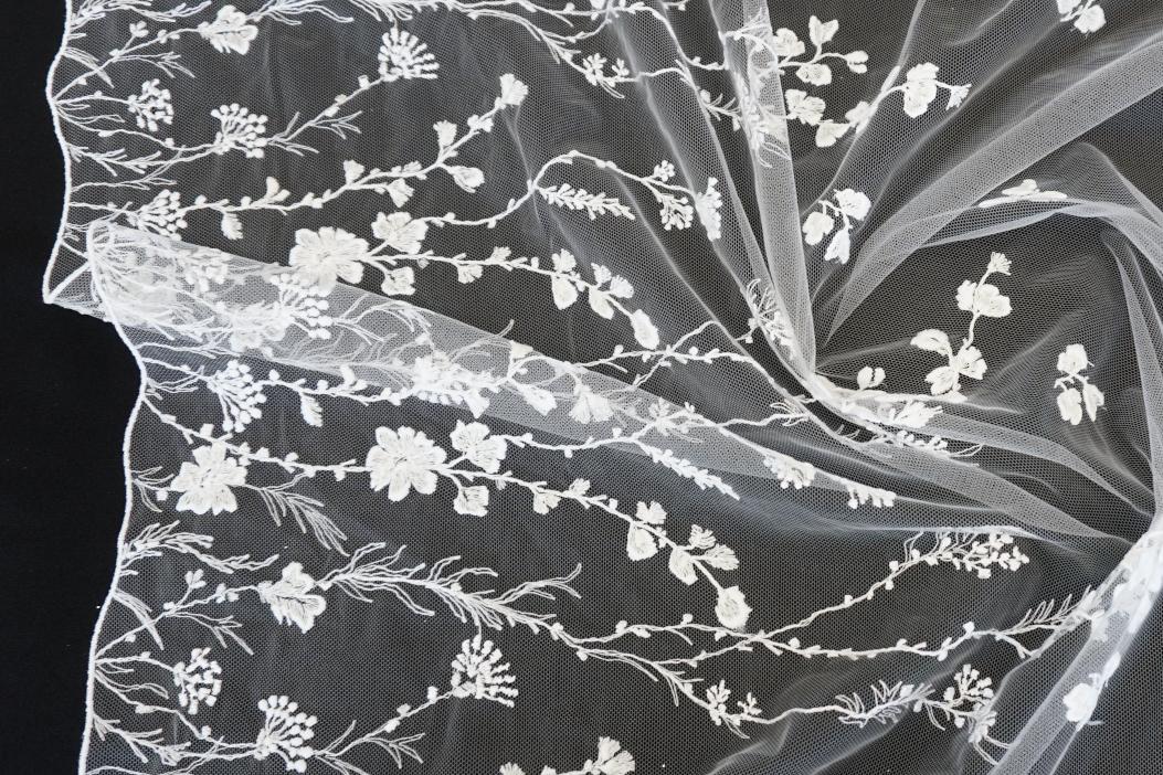 Französische Spitze - Wiesenblumen