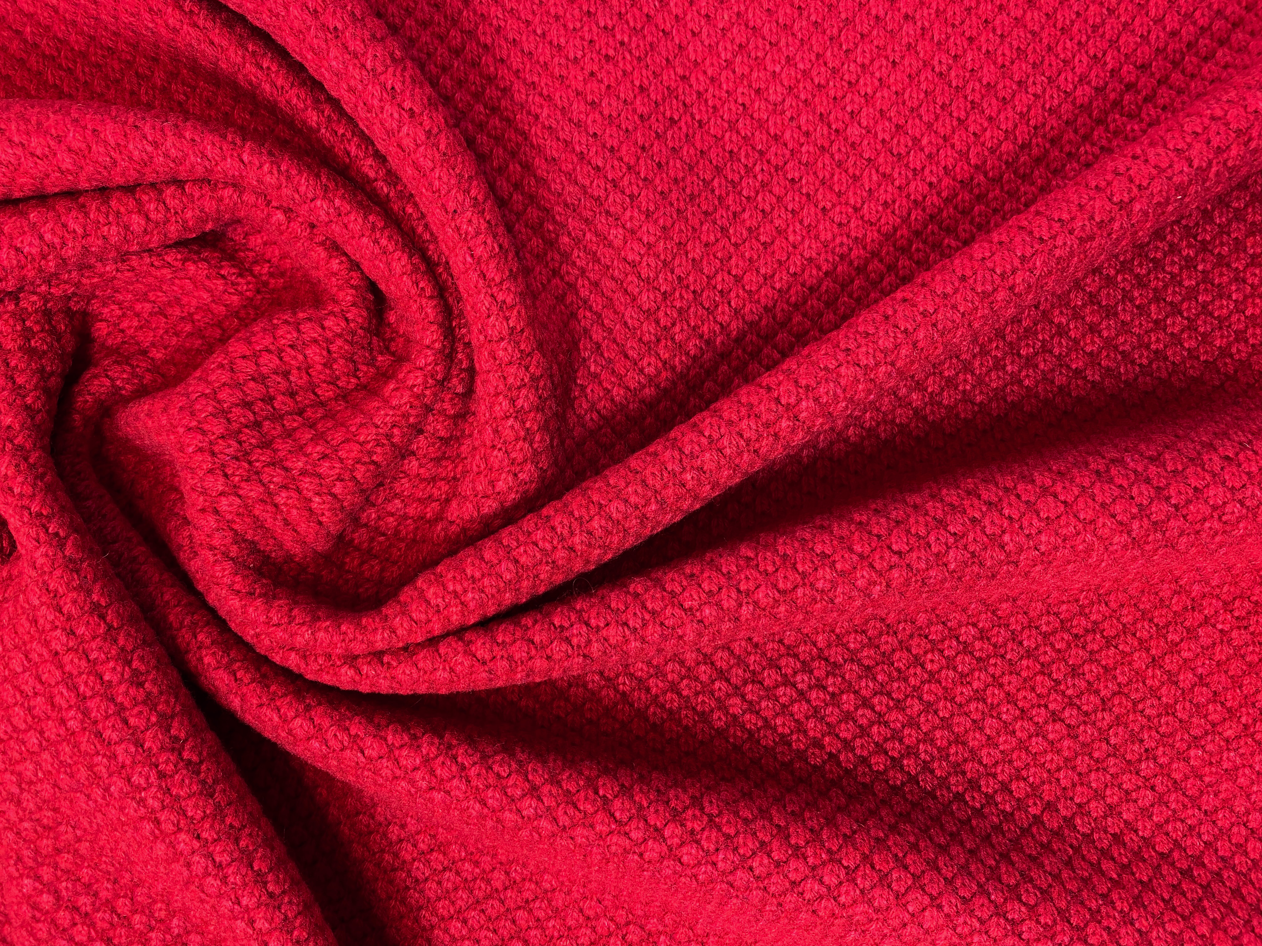 Strickstoff mit Rautenmuster rot