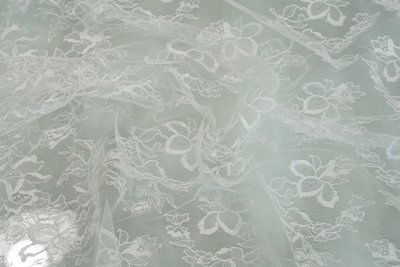 Viskose - weiße Spitze