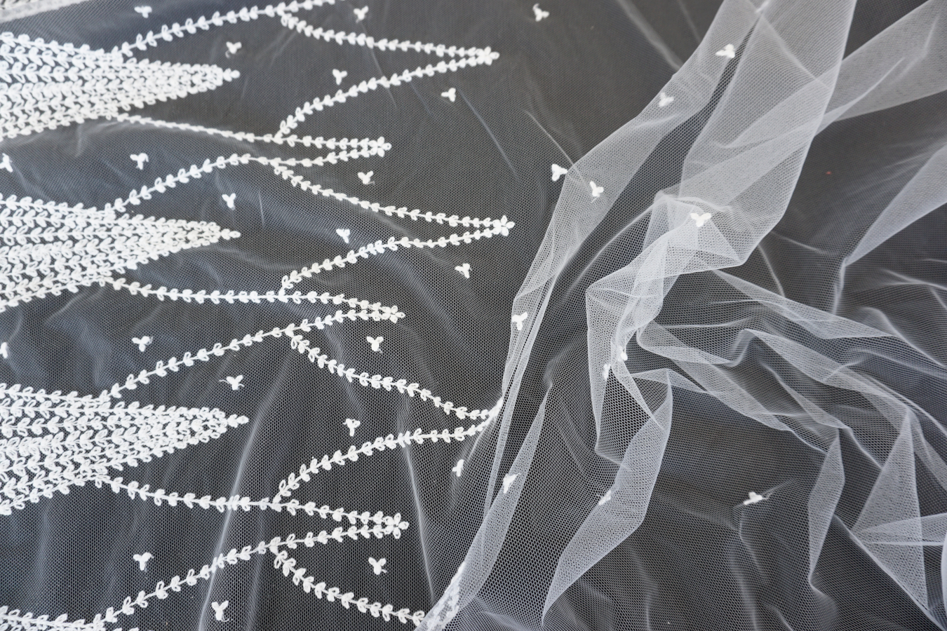 Französische Spitze - Blätterranken