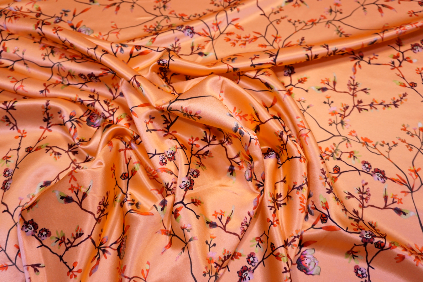 Schurwolle mit Seide - Knospen