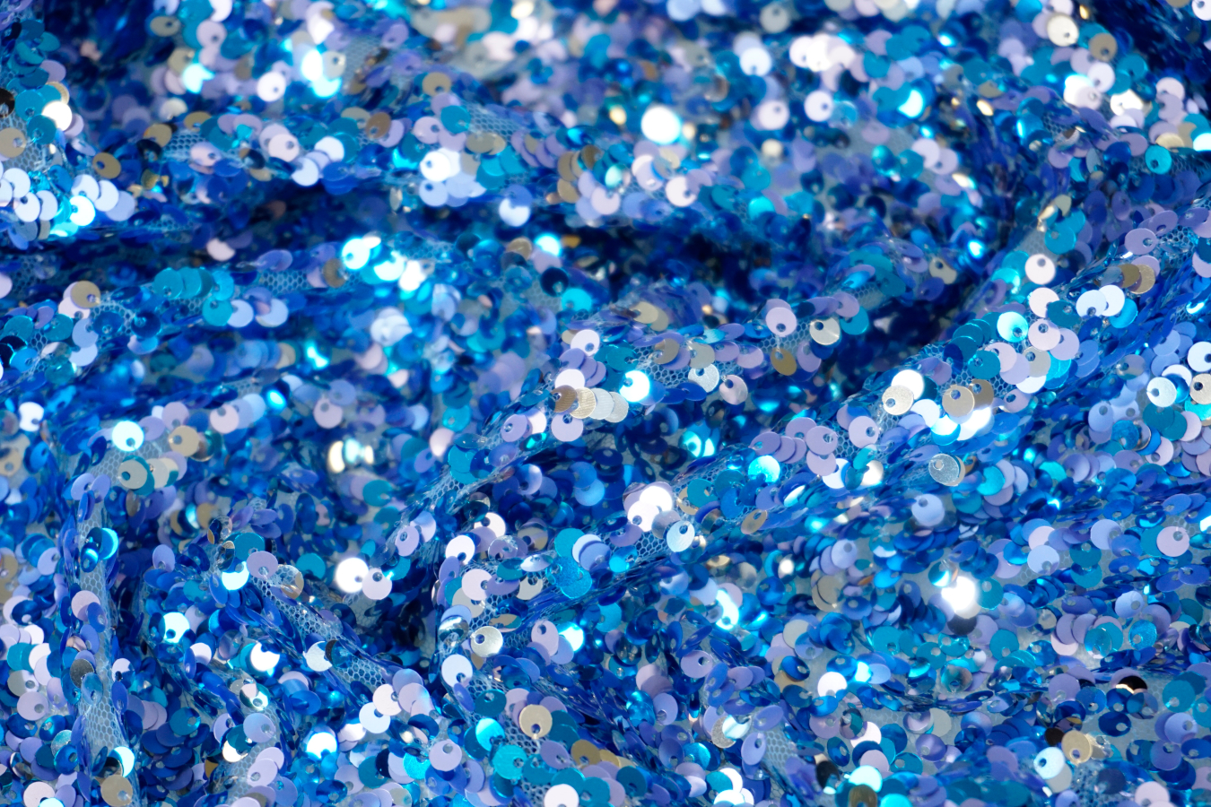 Pailletten auf Tüll - blau/violett