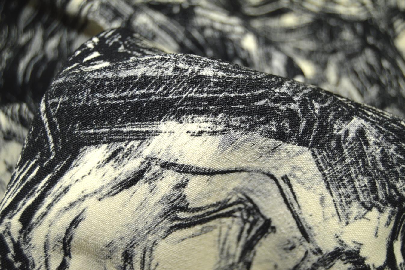 Schurwolle - schwarz-wollweiß