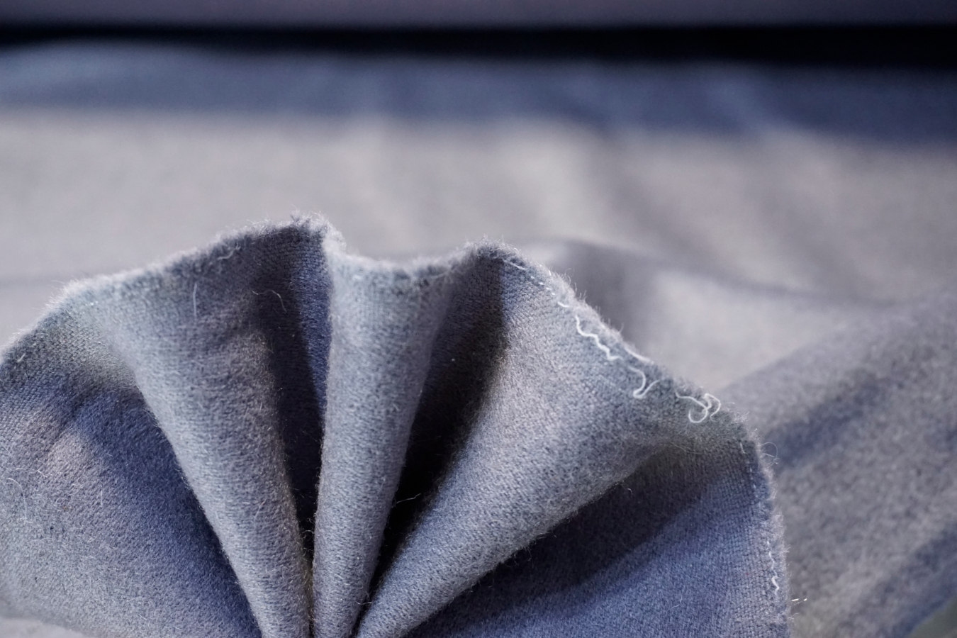 Schurwolle mit Kaschmir - lichtgrau