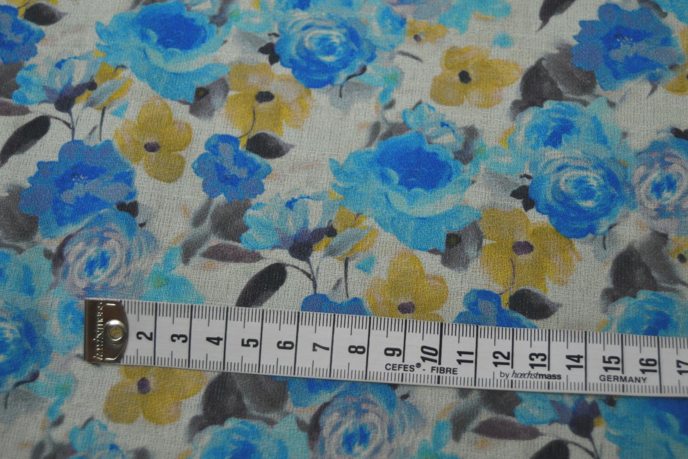 Baumwollcrepe blaue Rosen