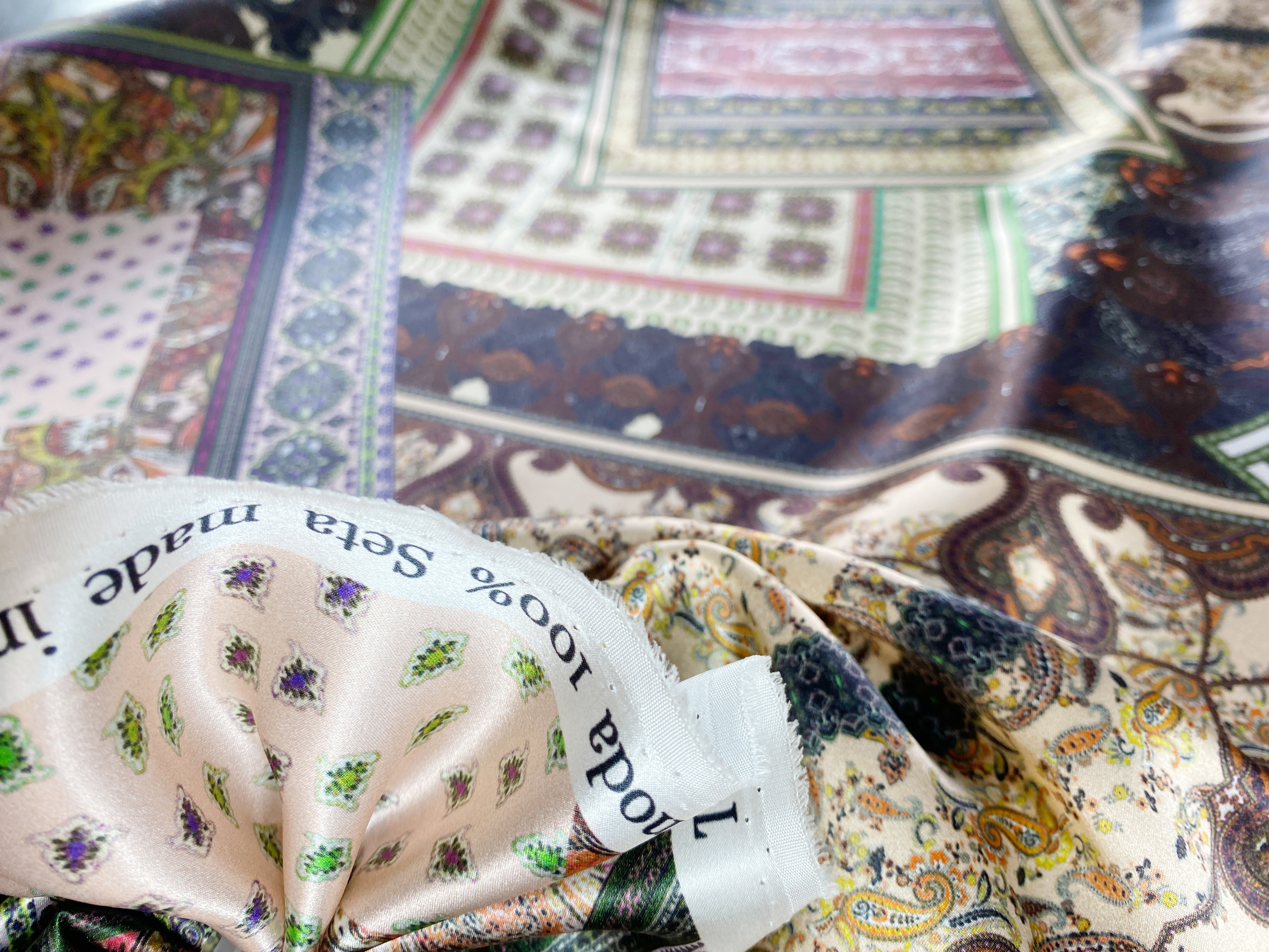 Patchworkdruck beige-bunt