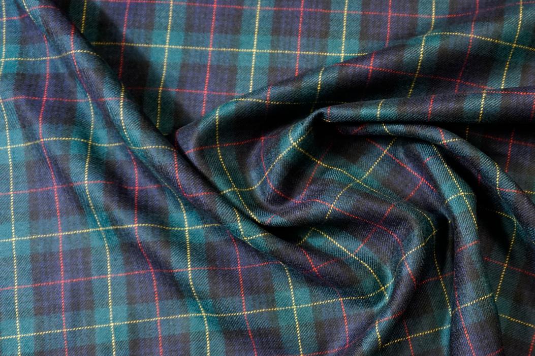 Schurwolle - Schottenmuster grün-blau mit rot