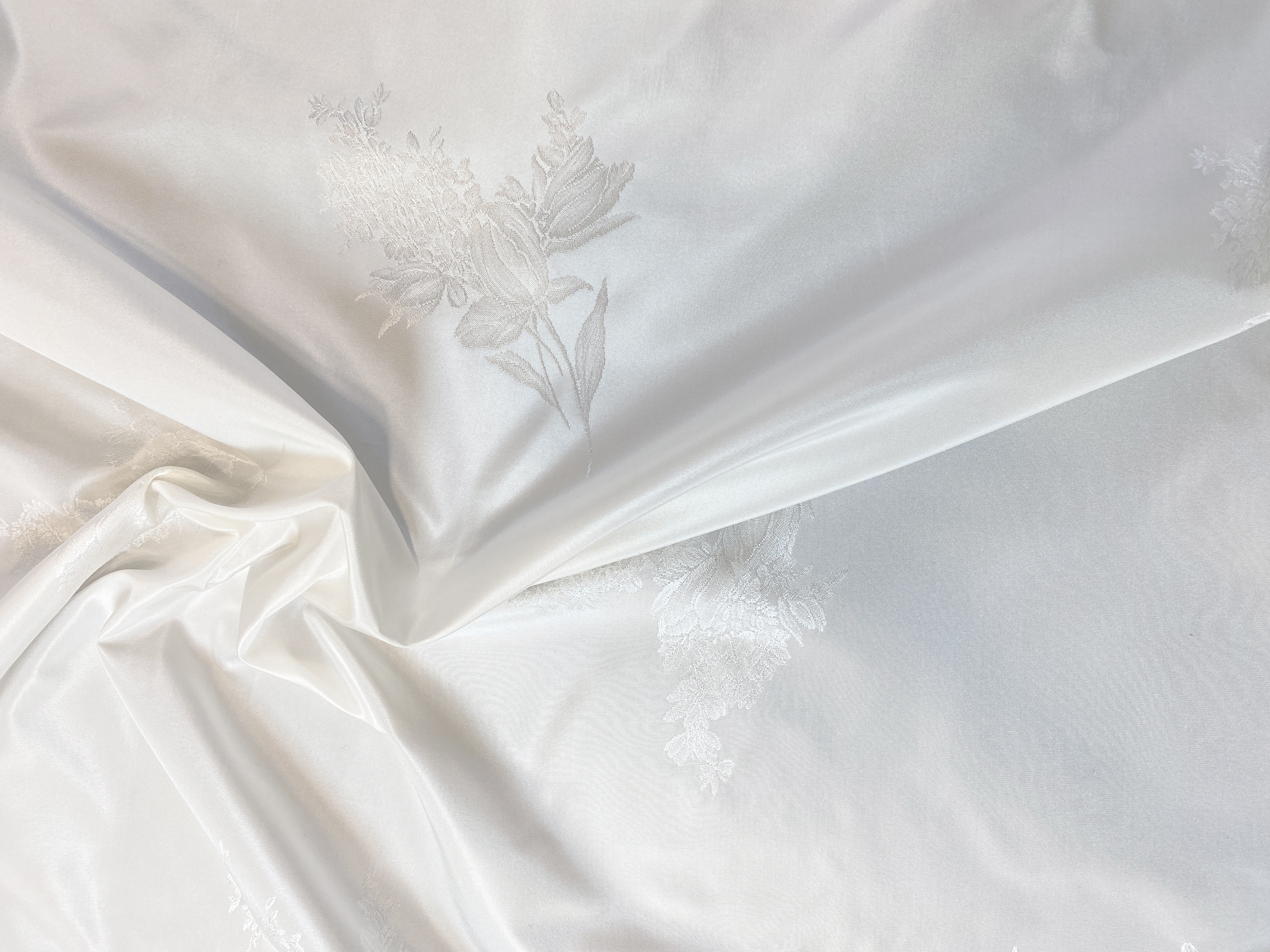 Seidenjacquard Blumenstrauß ecru