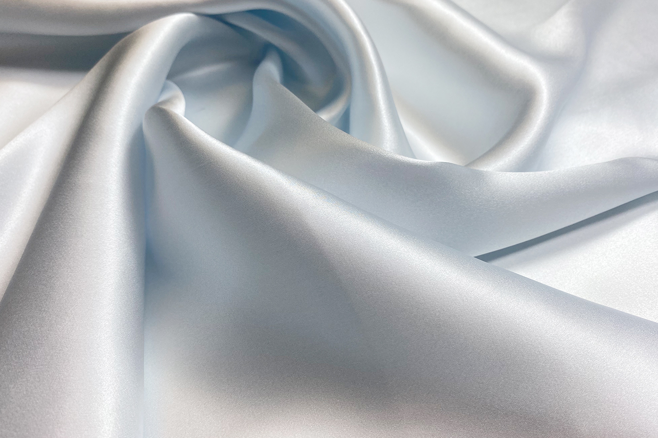 Elastische Seide - hellblau