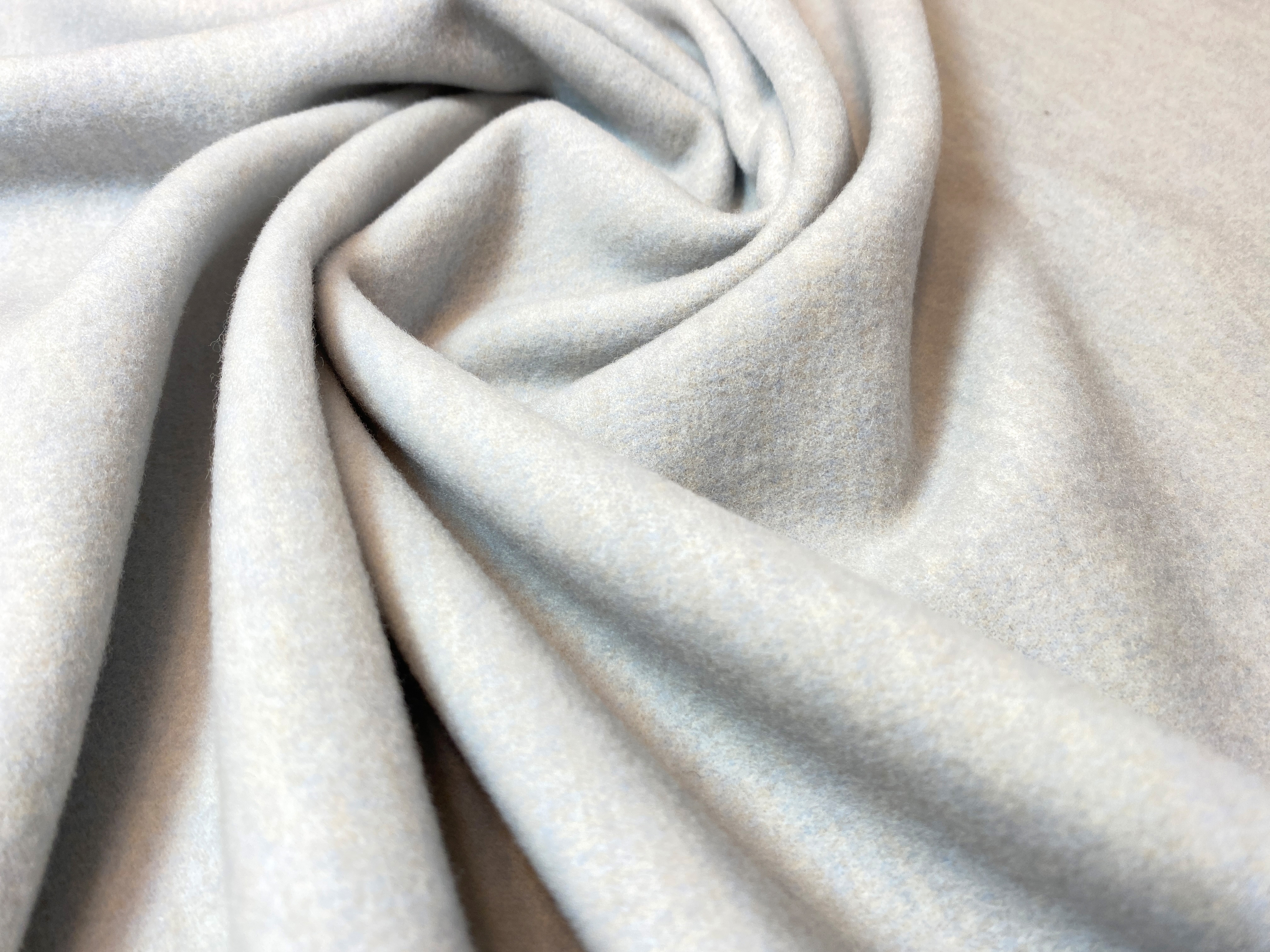 Kaschmirmischung zart grau