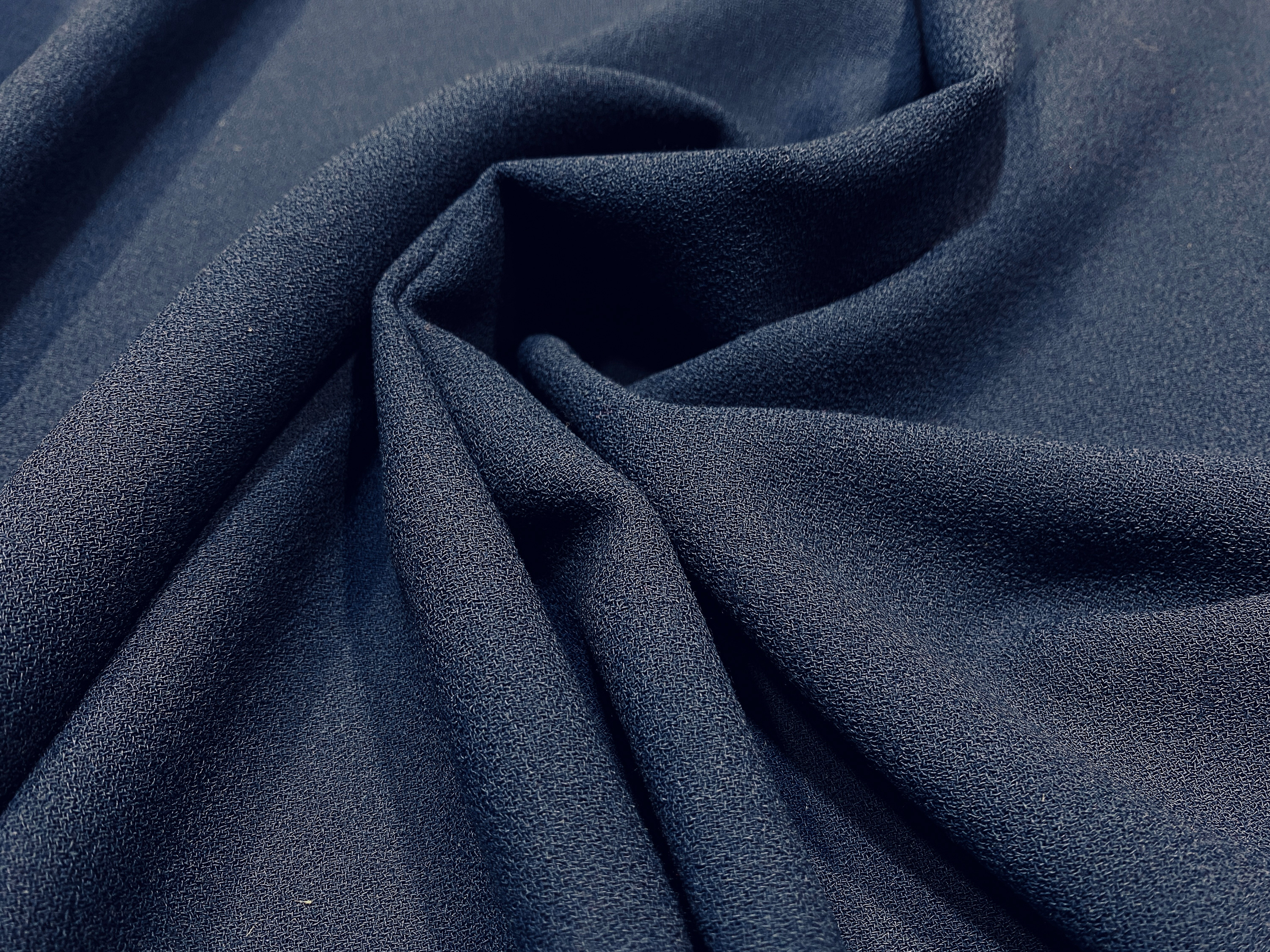 Schurwollcrêpe tintenblau