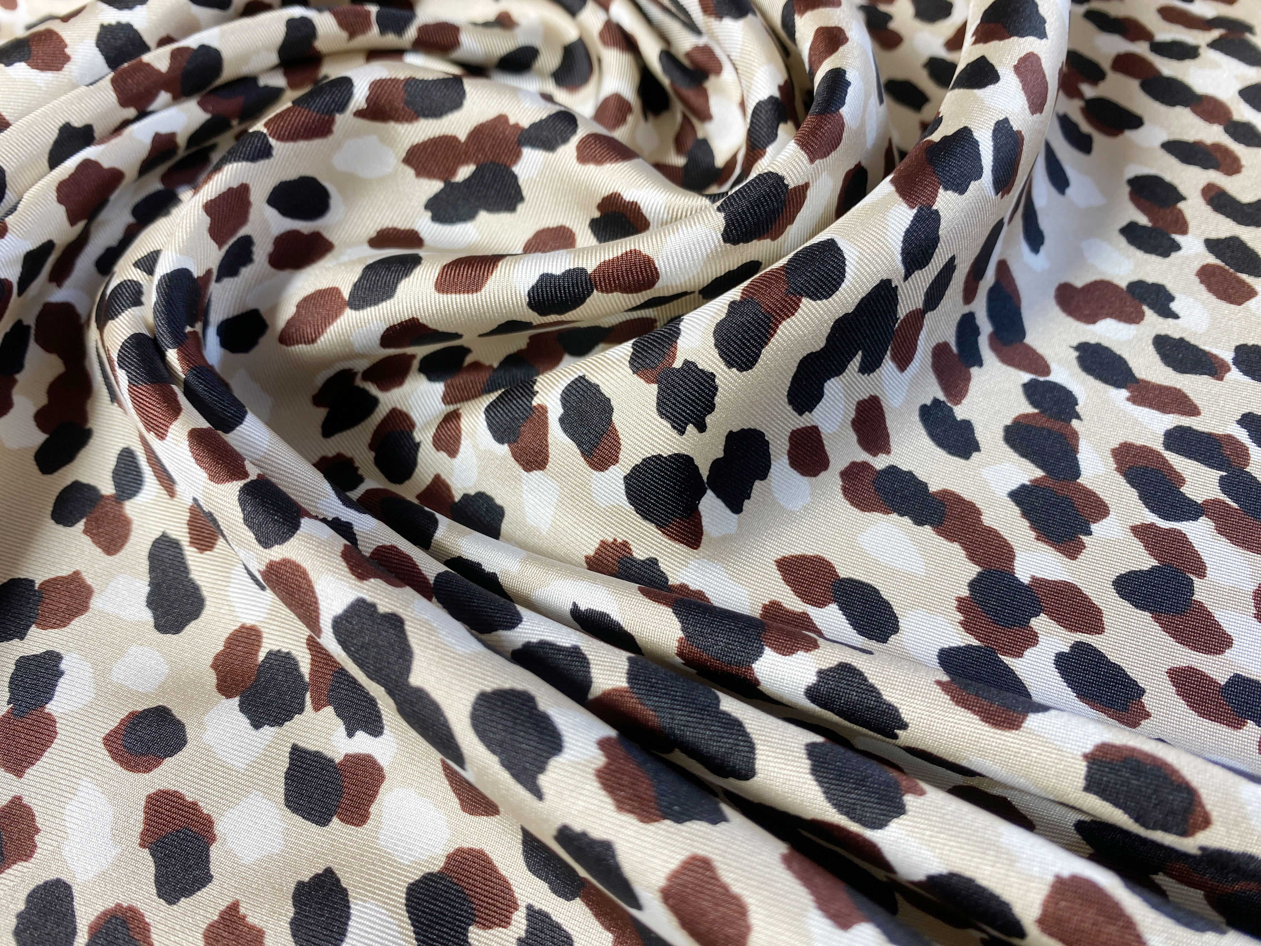 Seidentwill beige-braun