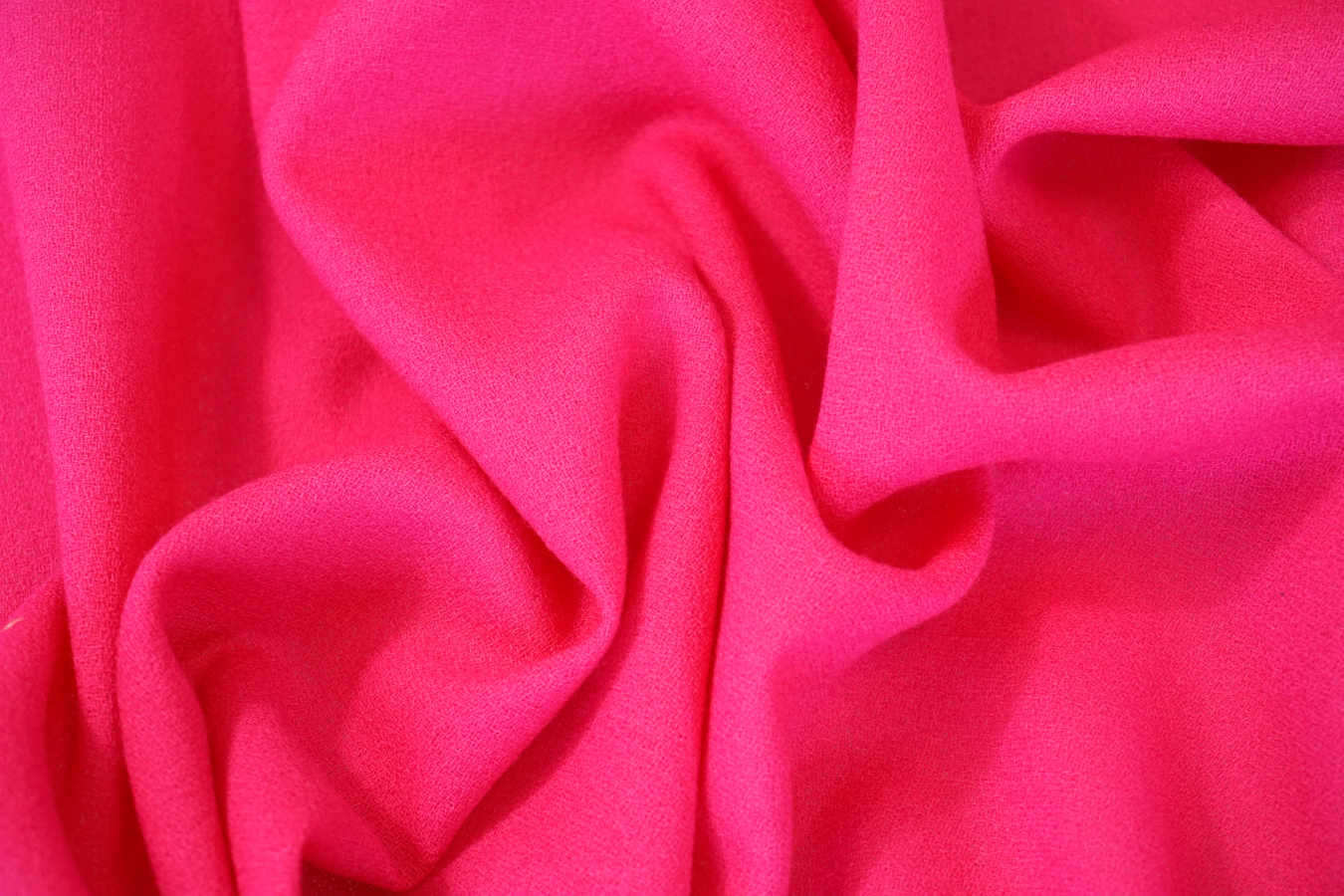 Schurwollcrêpe - himbeer