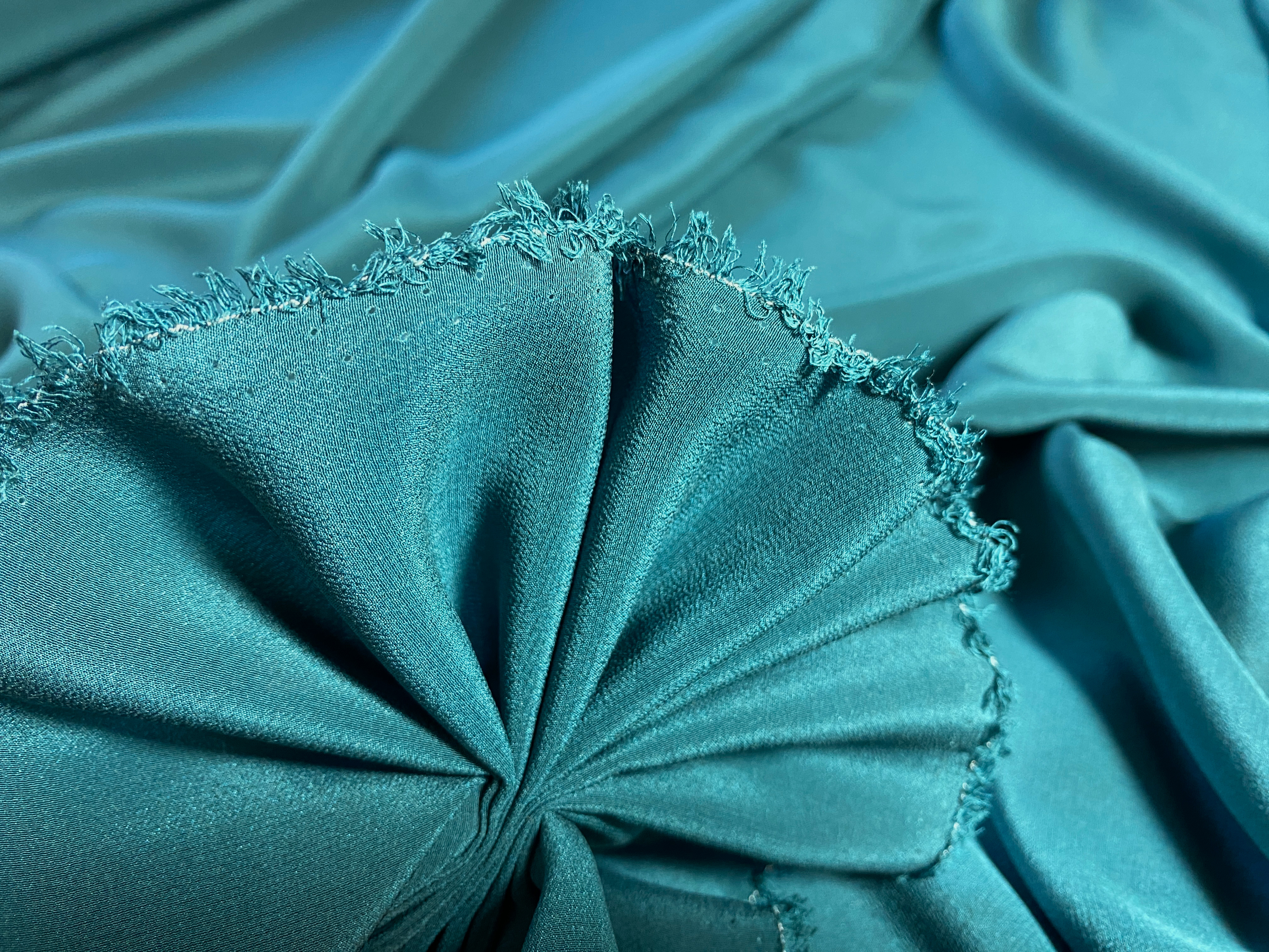 Seidencrepe blaugrün