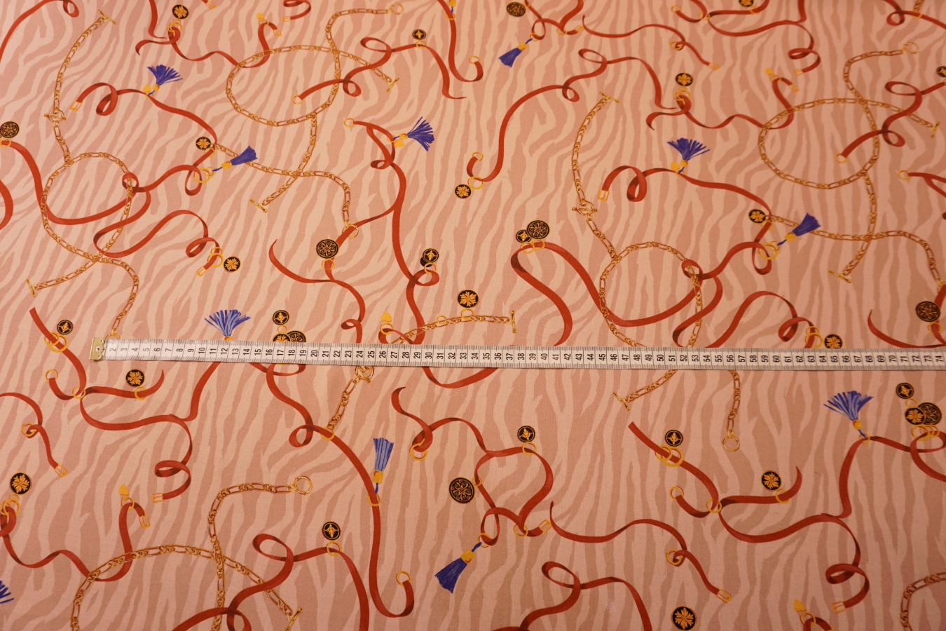 Viskose - Bänder mit Schmuck