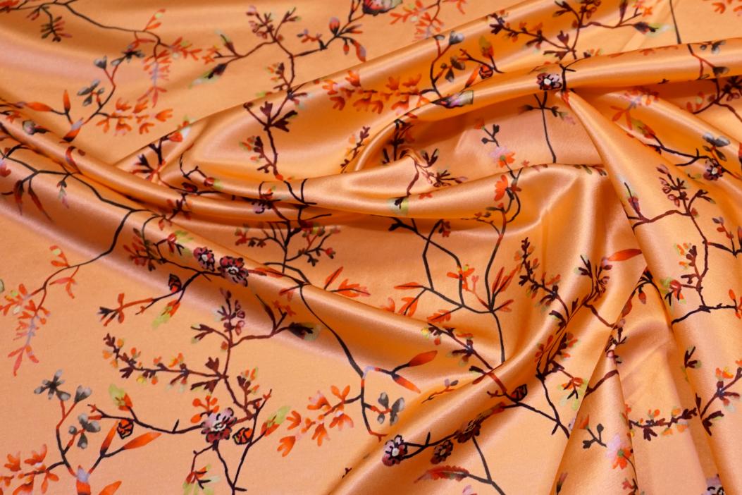 Schurwolle mit Seide - Knospen