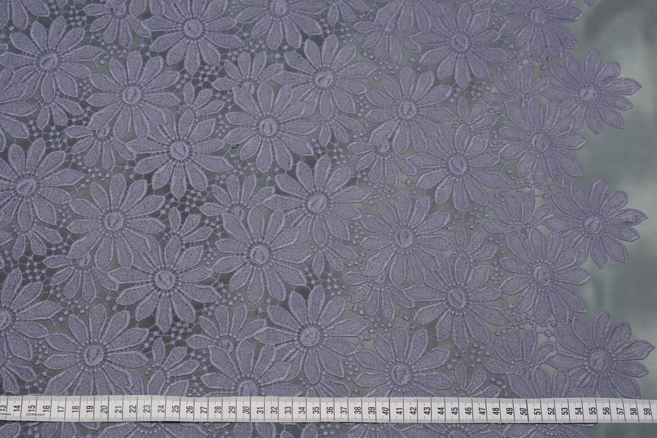 Spachtelspitze - lavendel