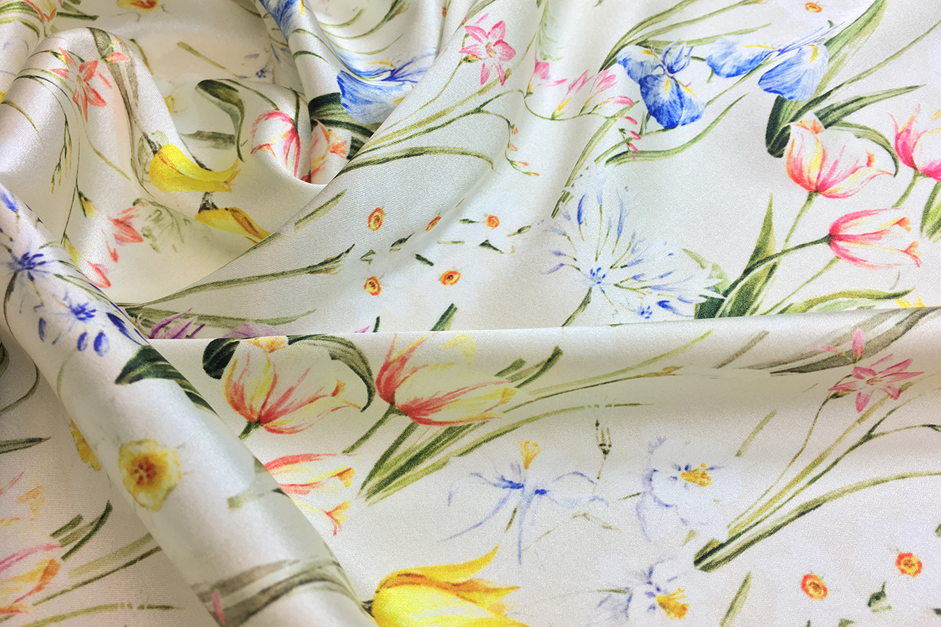 Elastische Seide - Frühlingsblumen