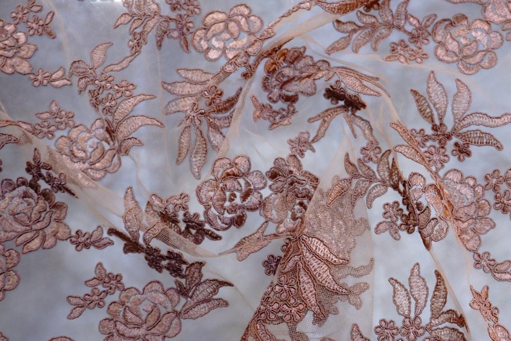 florale Spitze - hellbraun