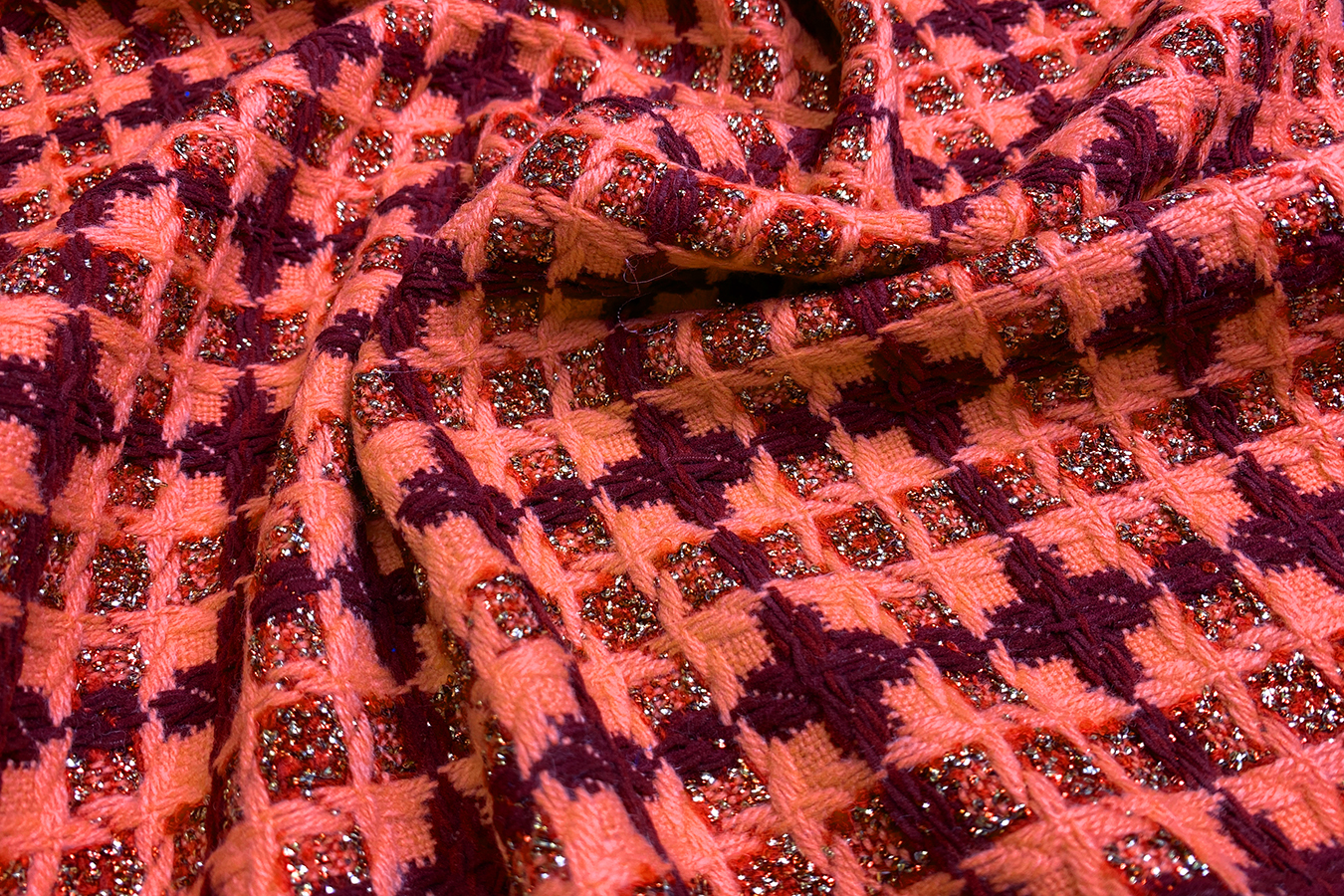 Kostümware - Karowebmuster mit gold