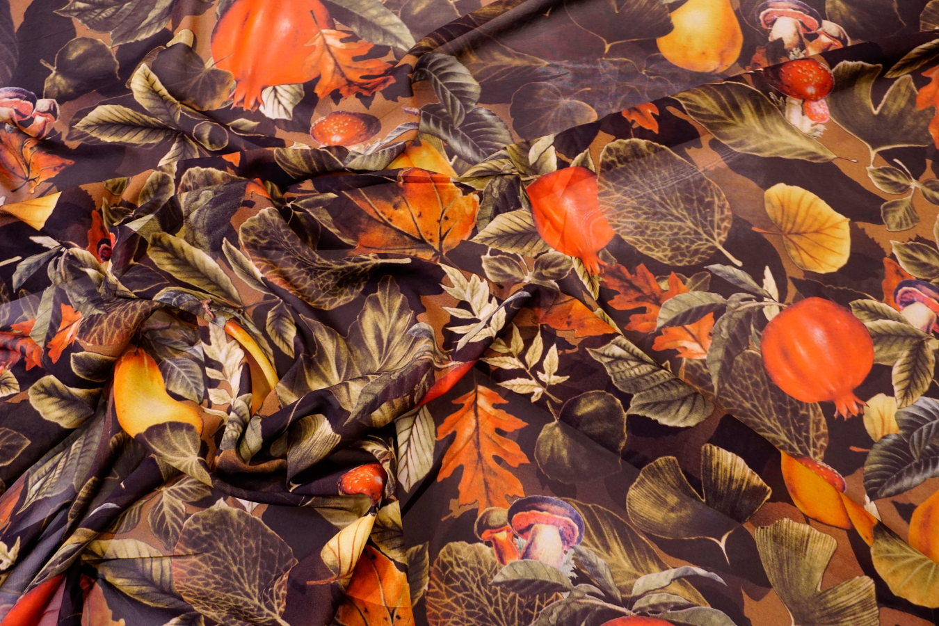 Seidenstretch - Blätter und Obst