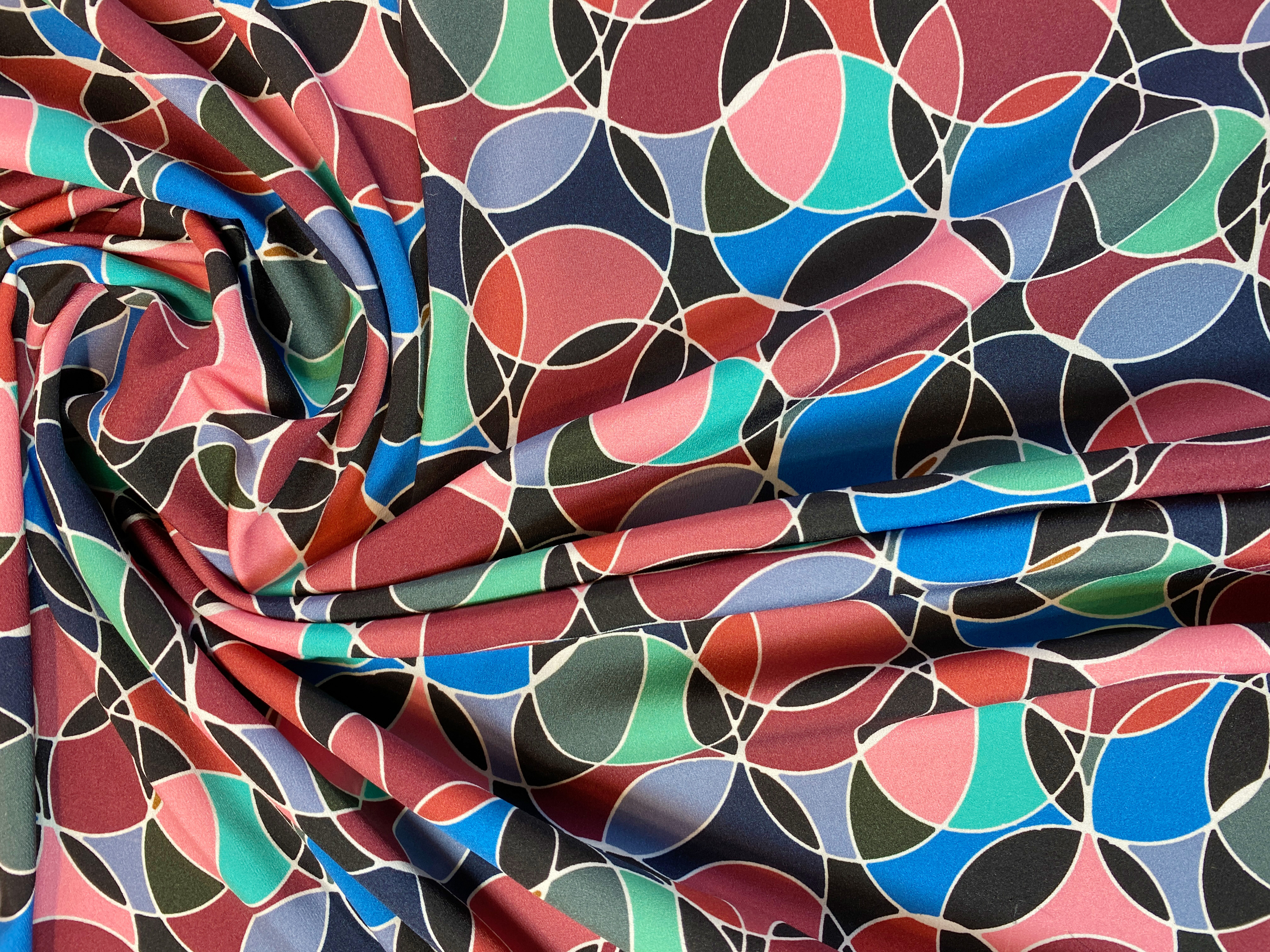 Crepe mit Kreismuster